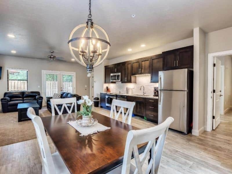 Kitchen and dining area in one of the villas at Watchman Villas near Zion National Park