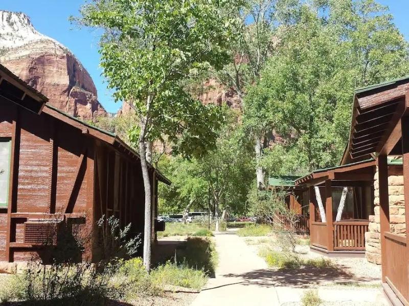 Cabin lodging at Zion National Park Lodge