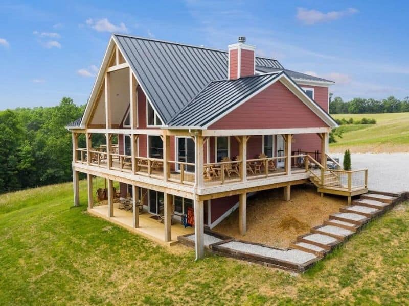 Large Hocking Hills luxury cabin rental sleeping up to 12