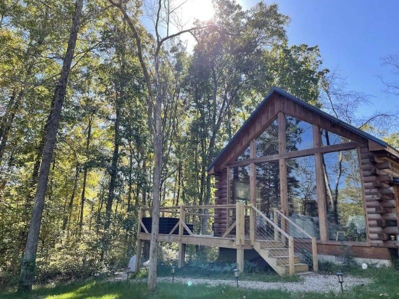 Modern cabin rental for 2 in Hocking Hills, OH - Fern Haven Modern Luxury