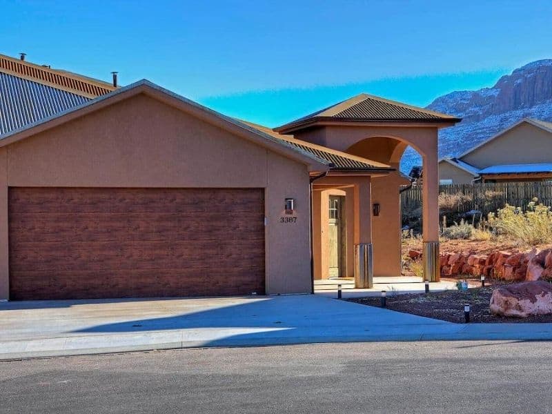 Exterior of Moab Airbnb with Panoramic Views