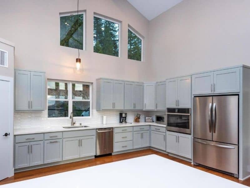 Modern baby blue kitchen at Yosemite cabin for rent
