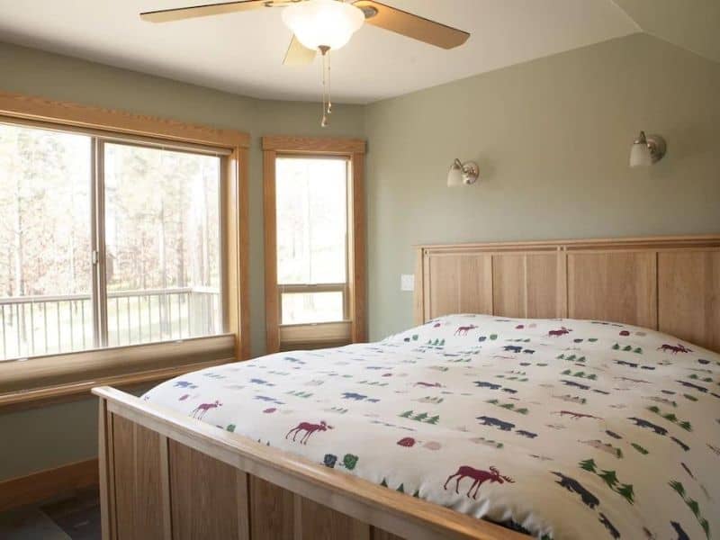 Bedroom at Johnson Family Yosemite Cabin