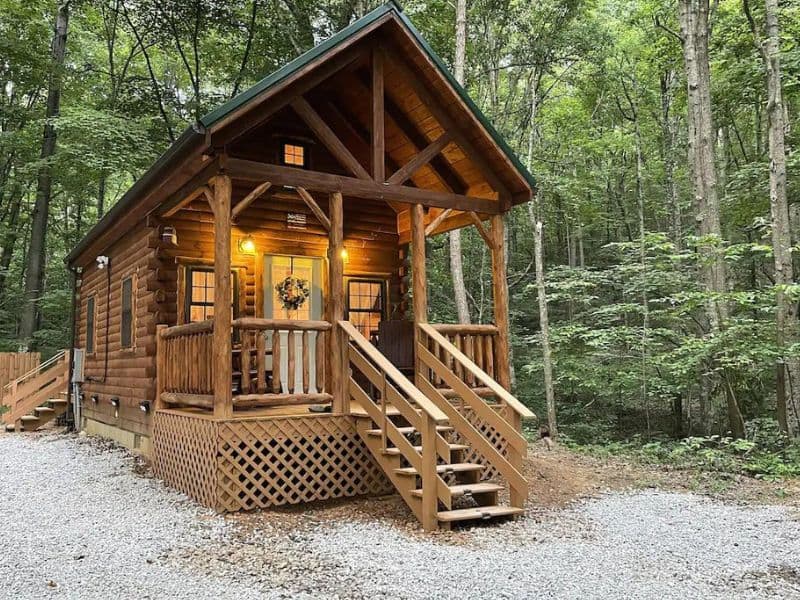 Romantic Hocking Hills Cabin for 2
