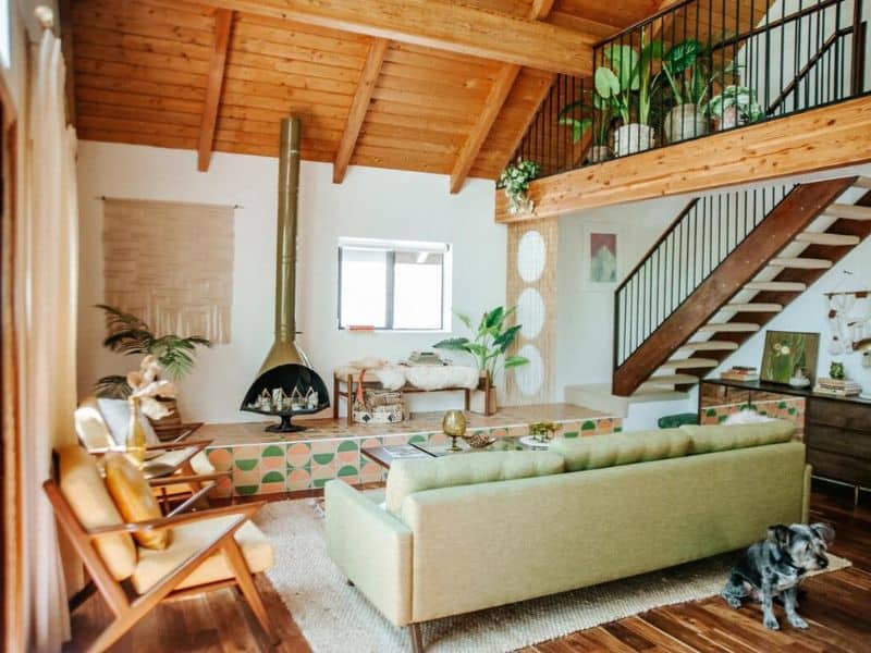 Luxury Cabins in Big Bear - Retro cabin with fireplace and sitting area