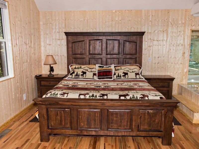 Master bedroom in cabin rental near Great Smoky Mountain National Park
