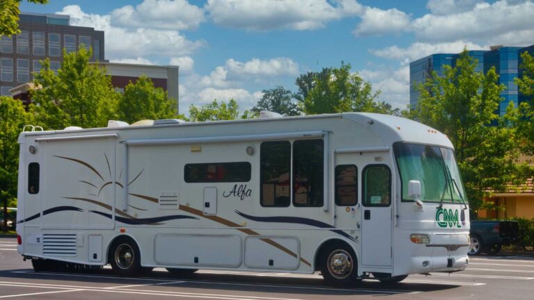 12 illegal RV practices still common on U.S. roads