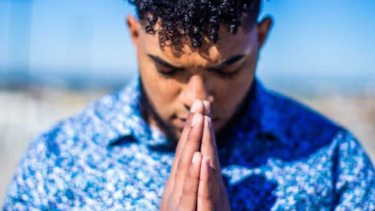 11 small towns in America known for strong Christian roots and traditions