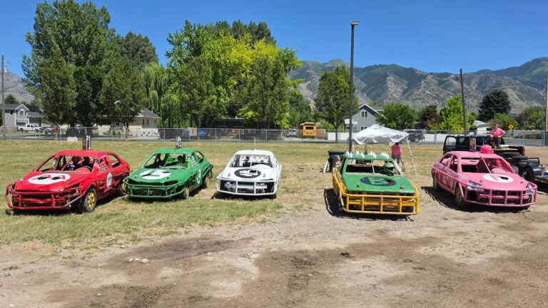 trash-car-racing